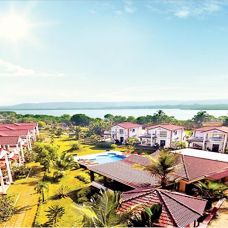 Span Suites & Villa Morjim Εξωτερικό φωτογραφία