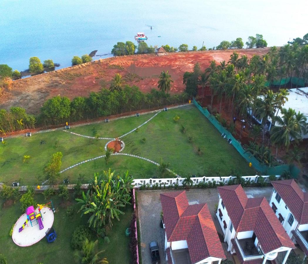 Span Suites & Villa Morjim Εξωτερικό φωτογραφία